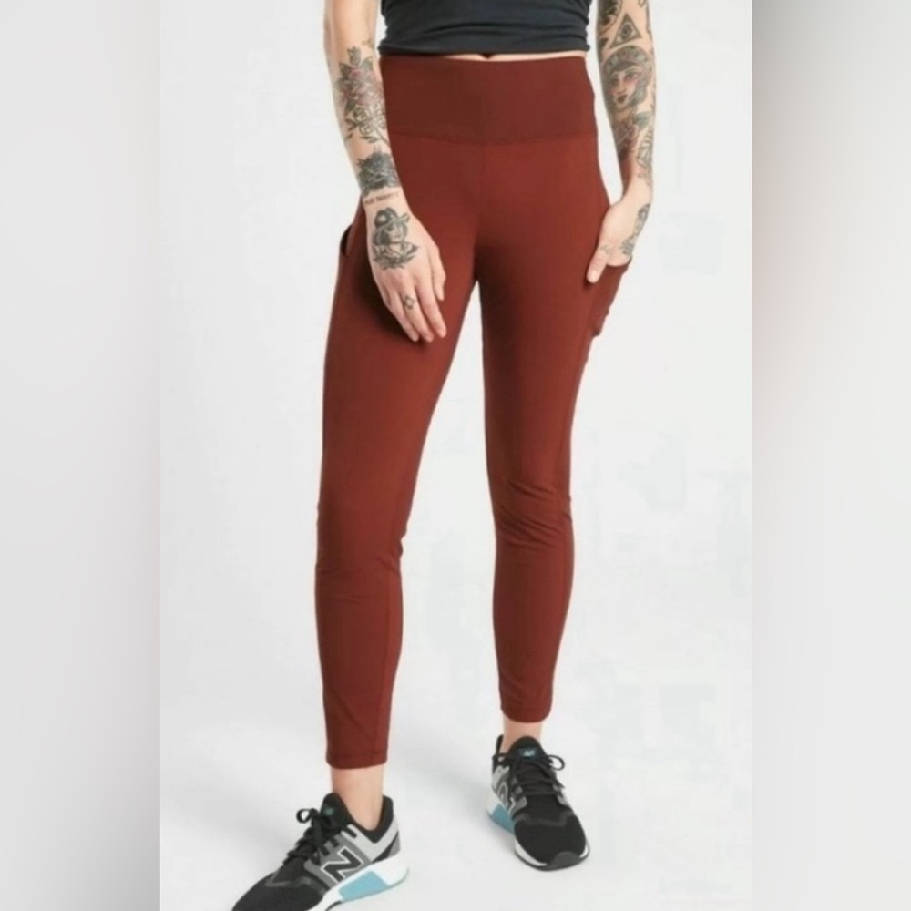 Athleta Women's Trekkie Hybrid Crop Tight Rust Leggings size 10